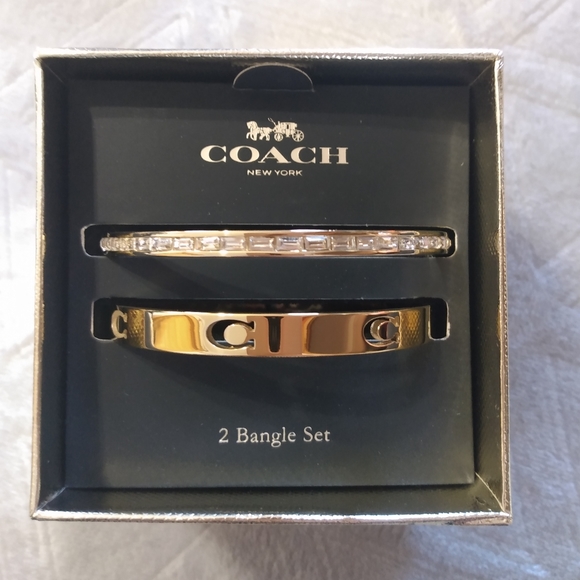 **SOLD ON Ⓜ️** Bangles Gift set 🔥 - Picture 3 of 7